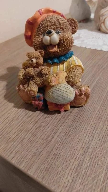 Spaarpot : Moeder beer met kleintje